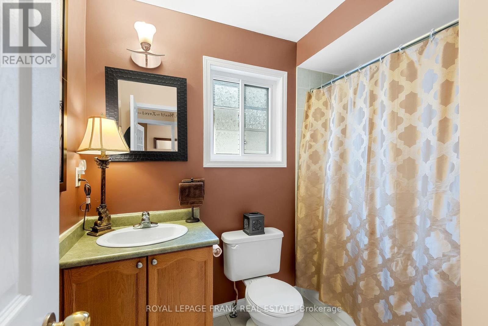 












42 CHILDS COURT

,
Clarington (Bowmanville),




Ontario
L1C5P2


