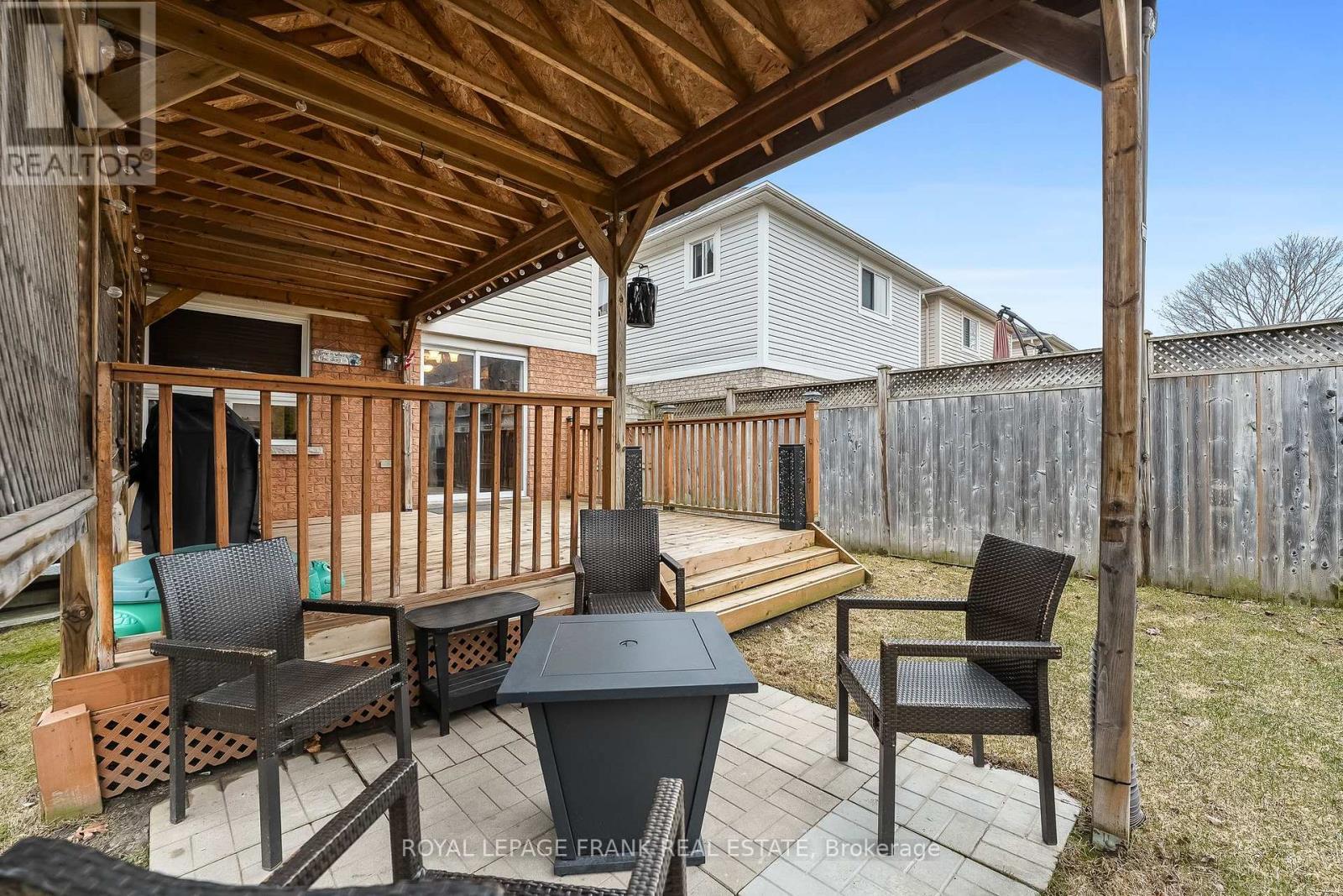 












42 CHILDS COURT

,
Clarington (Bowmanville),




Ontario
L1C5P2

