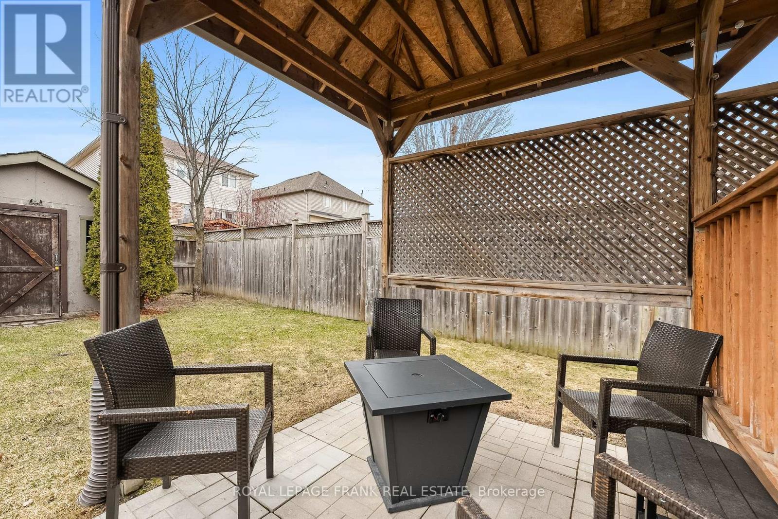 












42 CHILDS COURT

,
Clarington (Bowmanville),




Ontario
L1C5P2

