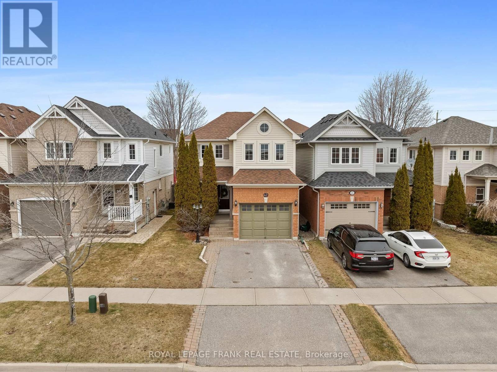 












42 CHILDS COURT

,
Clarington (Bowmanville),




Ontario
L1C5P2

