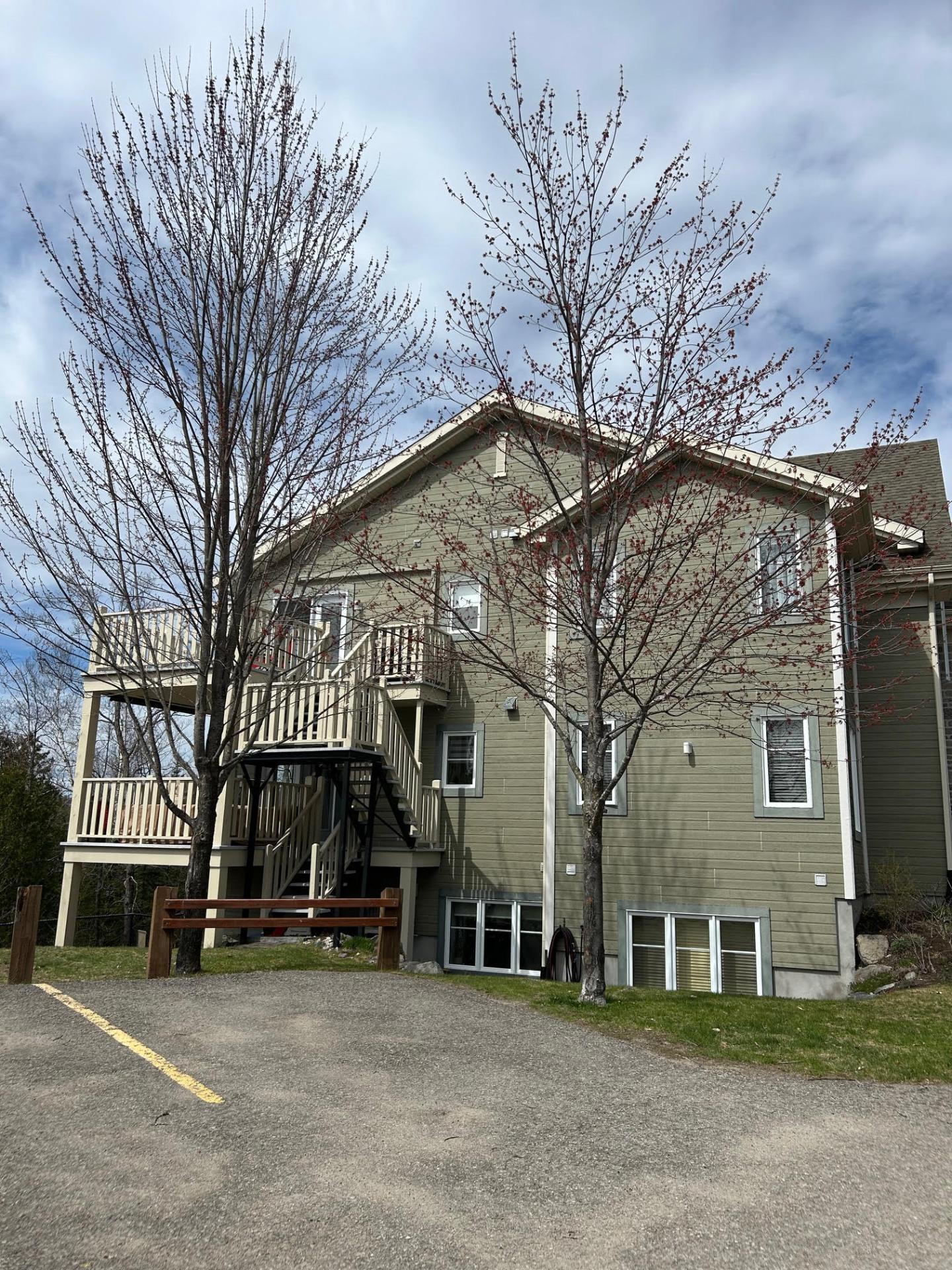 









362


Ch. Valanza

,
Piedmont,




QC
J0R1K0

