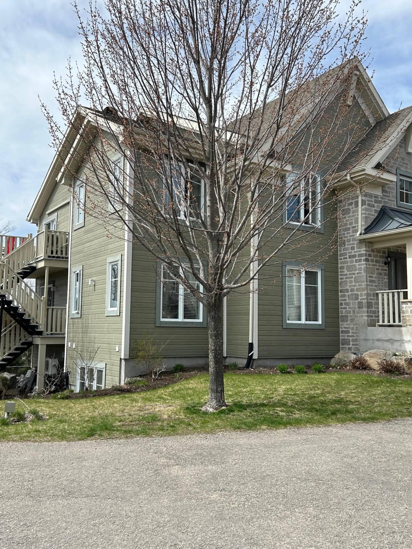 









362


Ch. Valanza

,
Piedmont,




QC
J0R1K0

