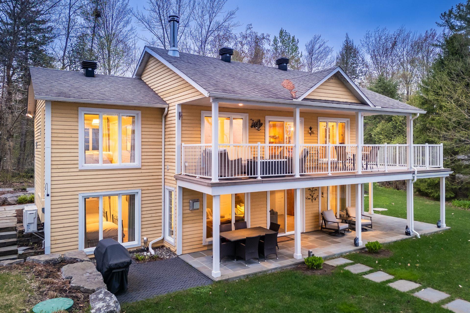 









68


Ch. de la Baie-Rock Island

,
Lac-Brome,




QC
J0E1R0


