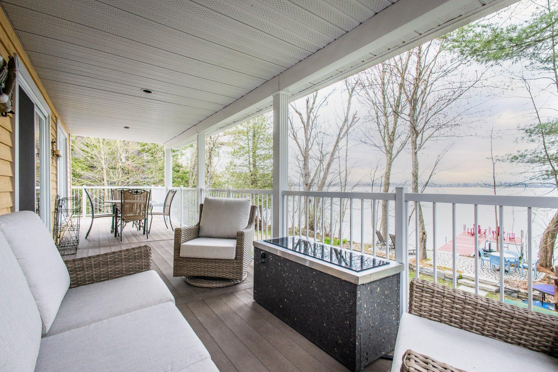 









68


Ch. de la Baie-Rock Island

,
Lac-Brome,




QC
J0E1R0


