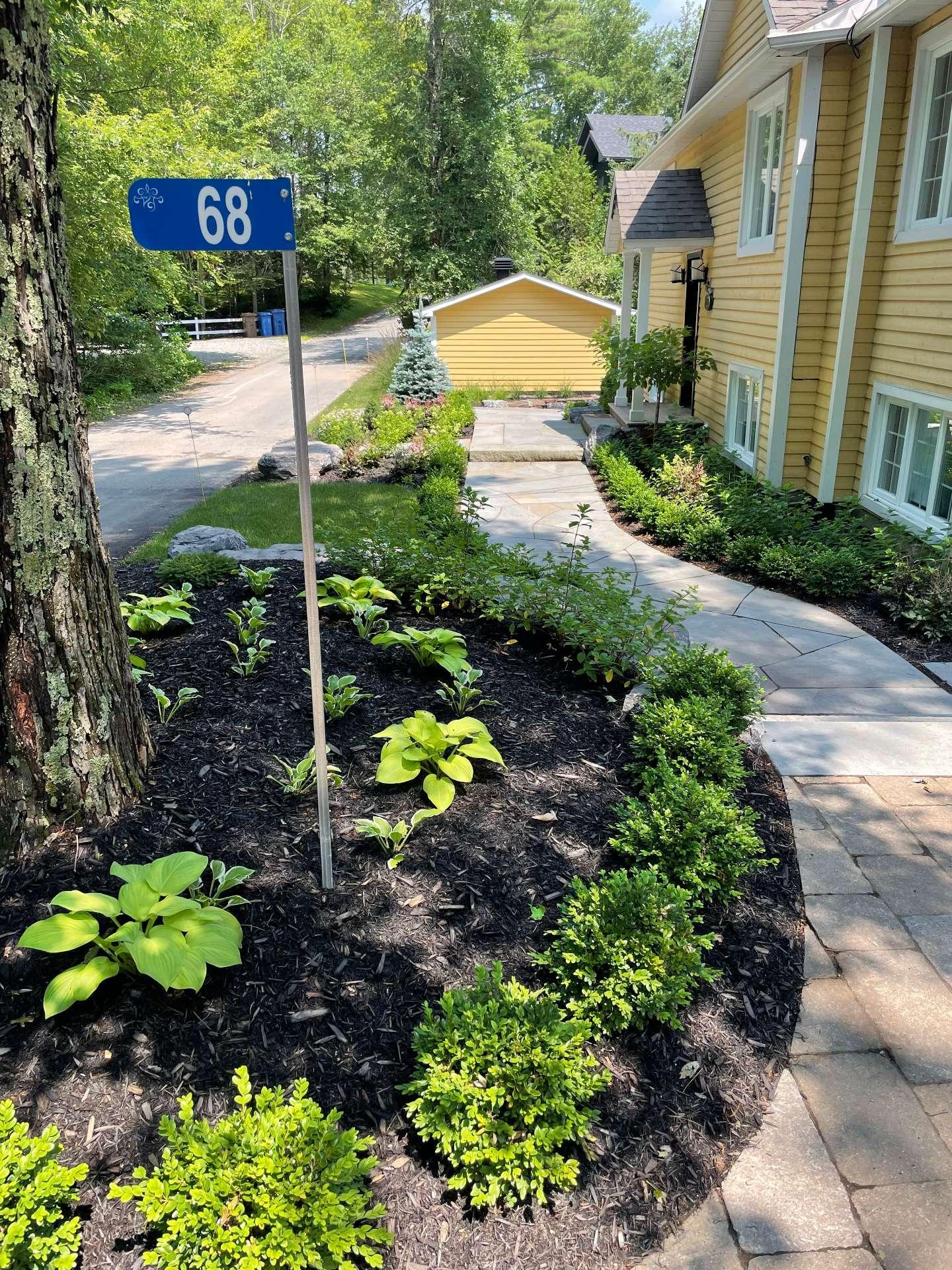 









68


Ch. de la Baie-Rock Island

,
Lac-Brome,




QC
J0E1R0

