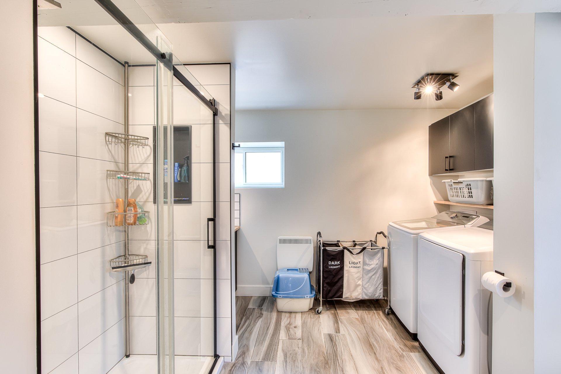 









1216


Rue St-Camille

,
Saint-Jérôme,




QC
J5L2K7

