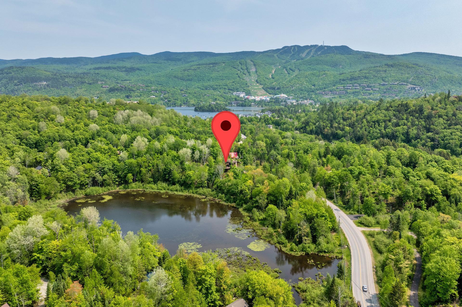 









2530


Ch. du Village

,
Mont-Tremblant,




QC
J8E1E9

