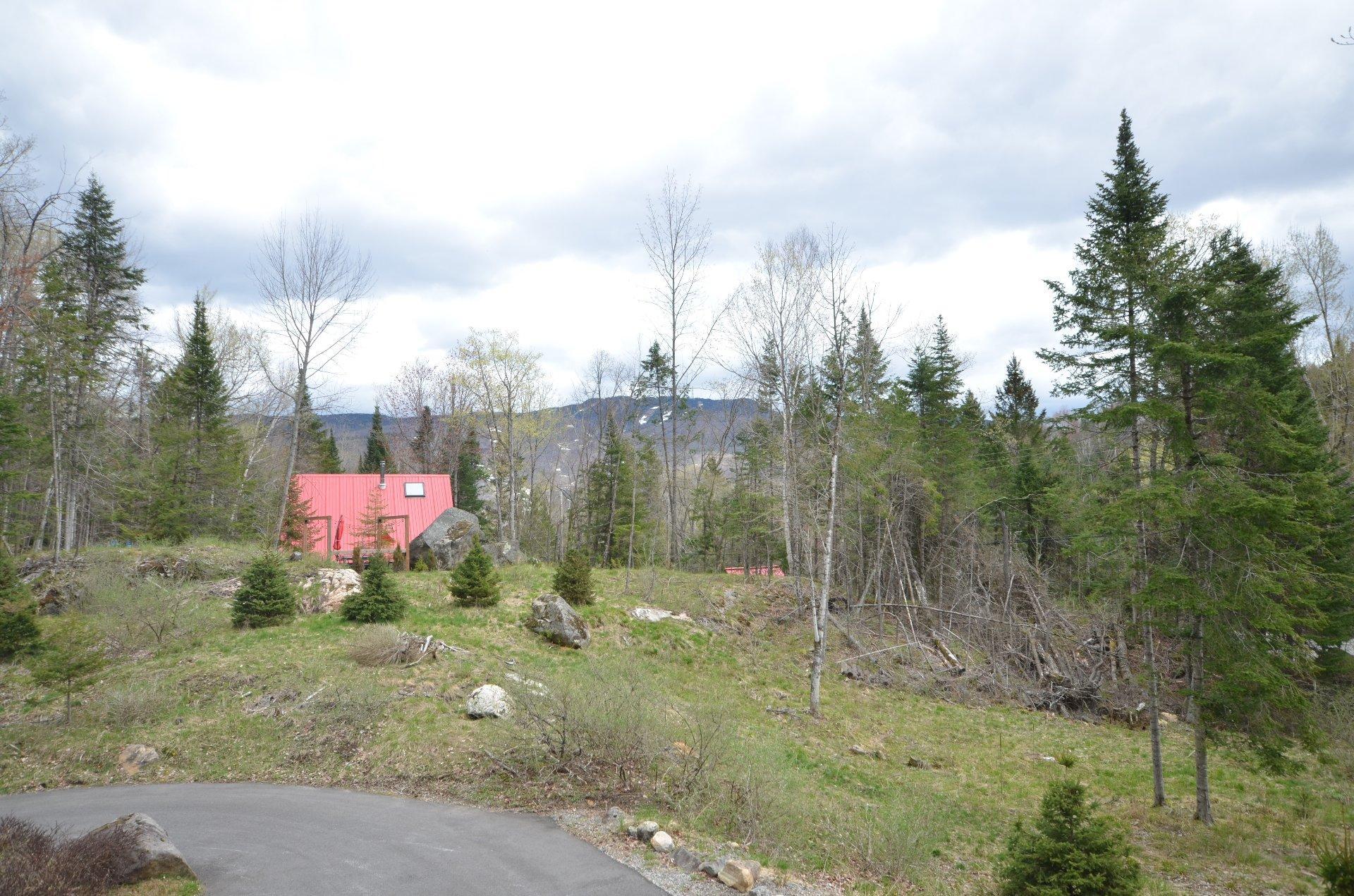 









2530


Ch. du Village

,
Mont-Tremblant,




QC
J8E1E9

