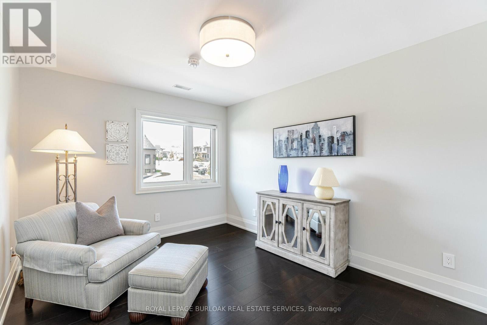 












49 KENMIR AVENUE

,
Niagara-on-the-Lake,




Ontario
L0S1J1

