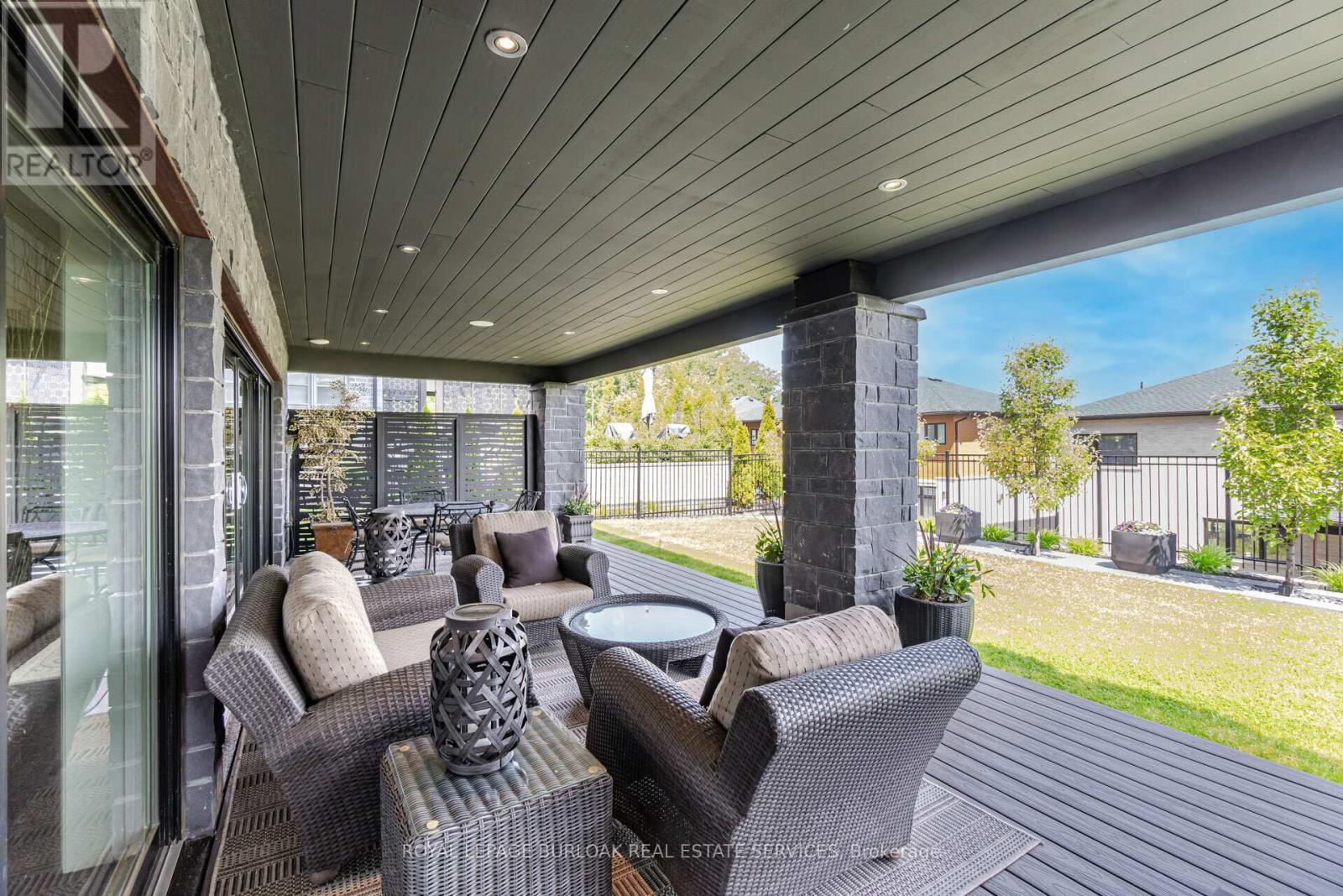 












49 KENMIR AVENUE

,
Niagara-on-the-Lake,




Ontario
L0S1J1

