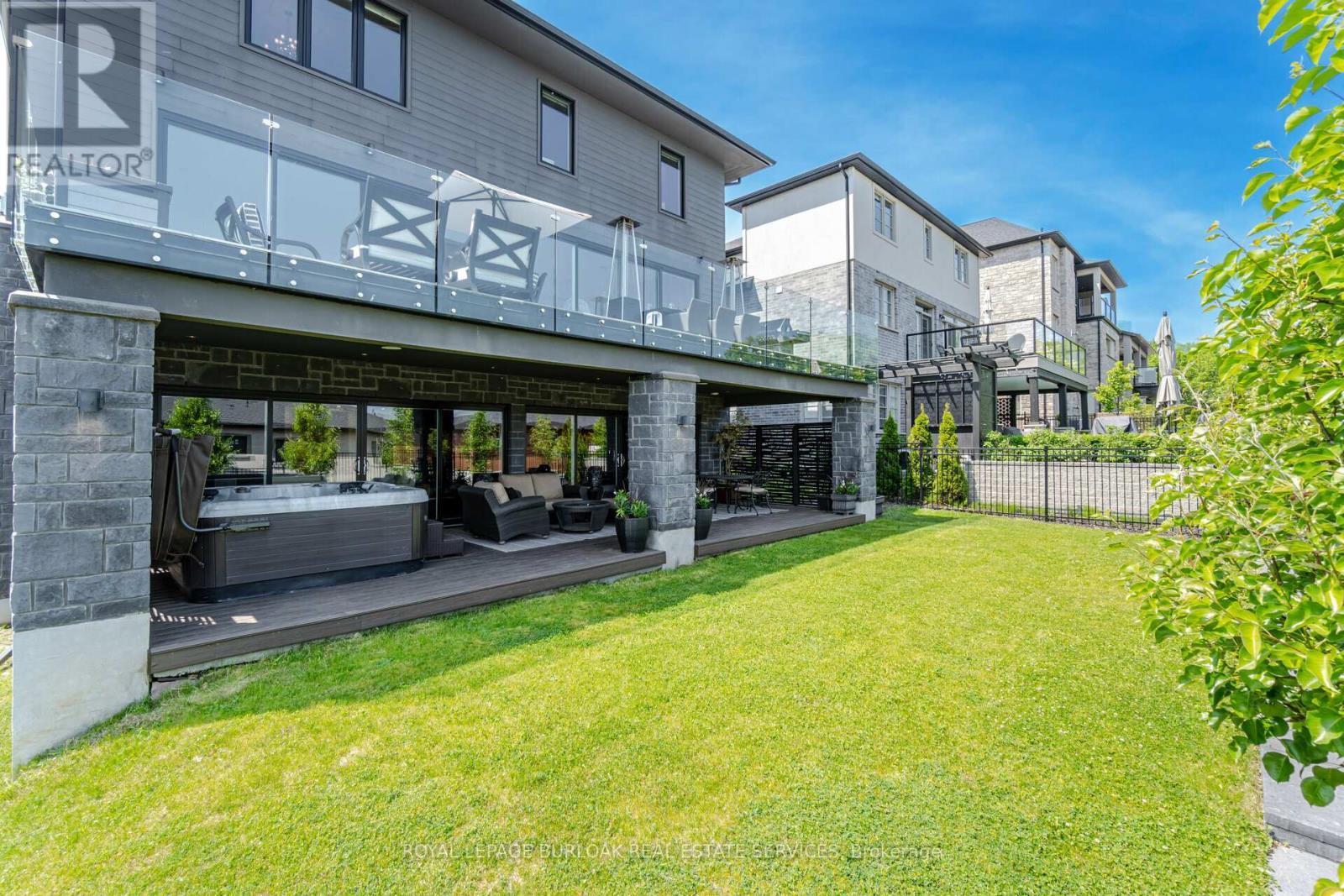 












49 KENMIR AVENUE

,
Niagara-on-the-Lake,




Ontario
L0S1J1


