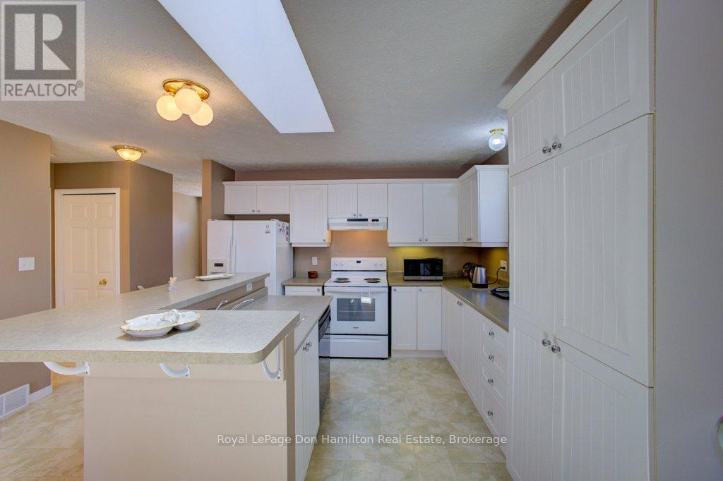 












725 KINCAID STREET

,
North Perth (Listowel),




Ontario
N4W3T5

