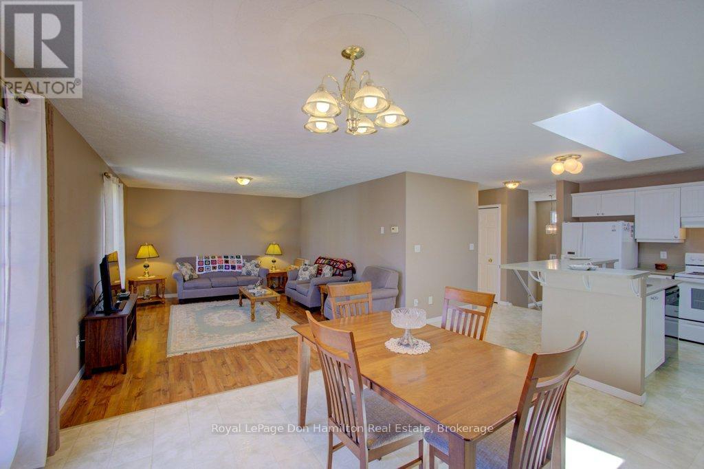 












725 KINCAID STREET

,
North Perth (Listowel),




Ontario
N4W3T5

