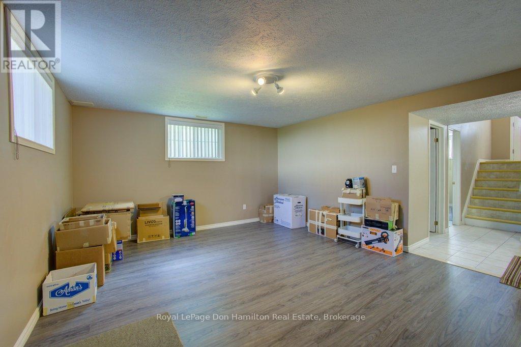 












725 KINCAID STREET

,
North Perth (Listowel),




Ontario
N4W3T5

