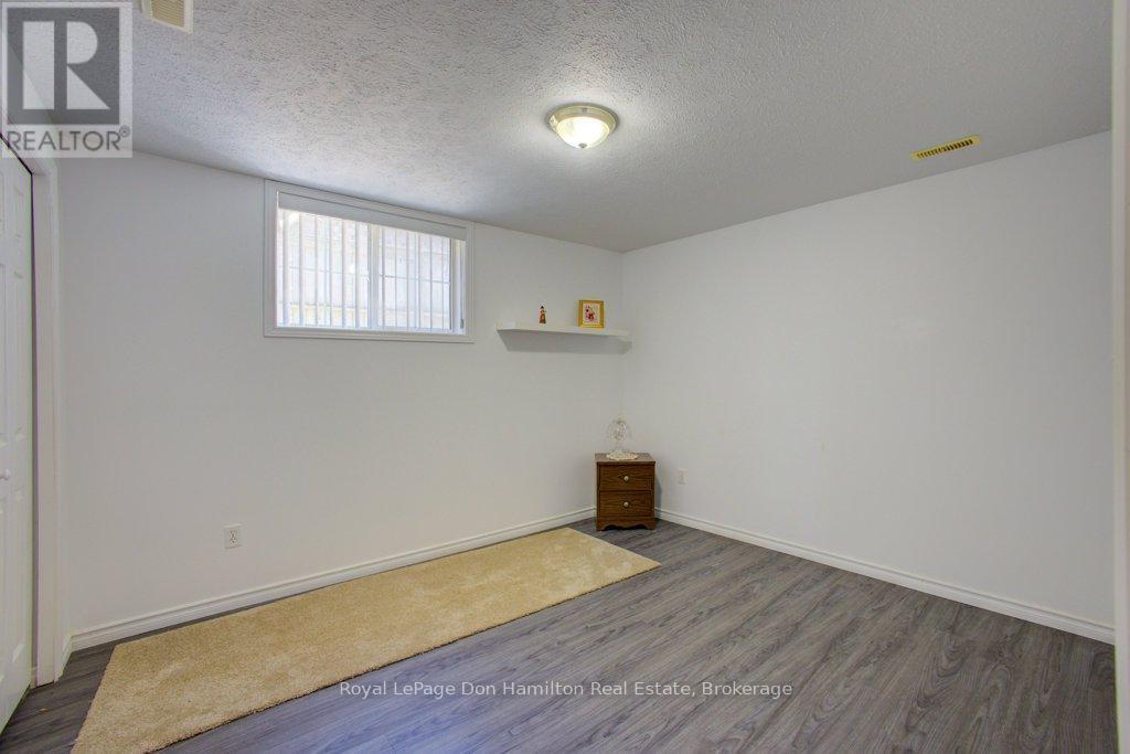 












725 KINCAID STREET

,
North Perth (Listowel),




Ontario
N4W3T5

