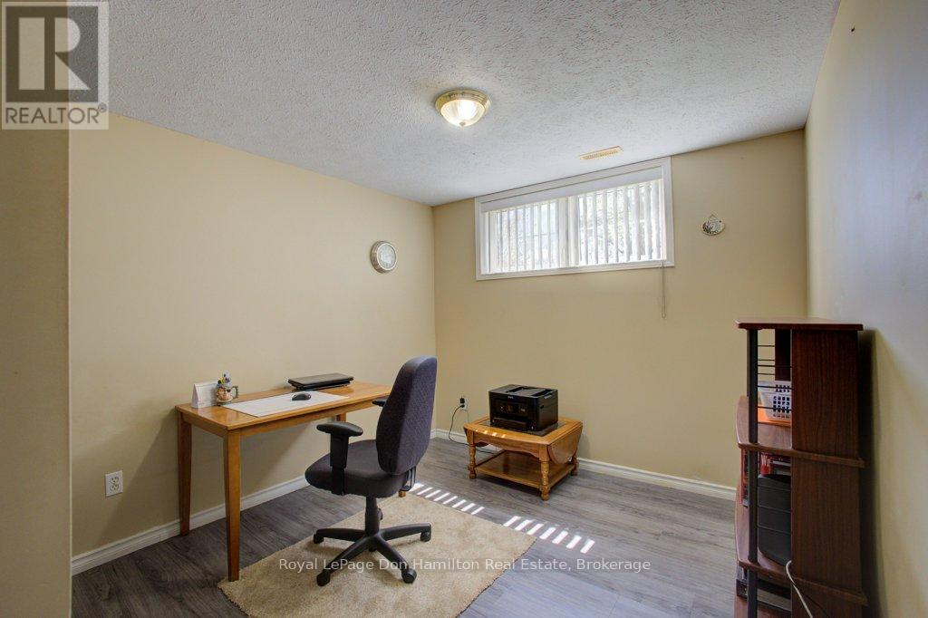 












725 KINCAID STREET

,
North Perth (Listowel),




Ontario
N4W3T5

