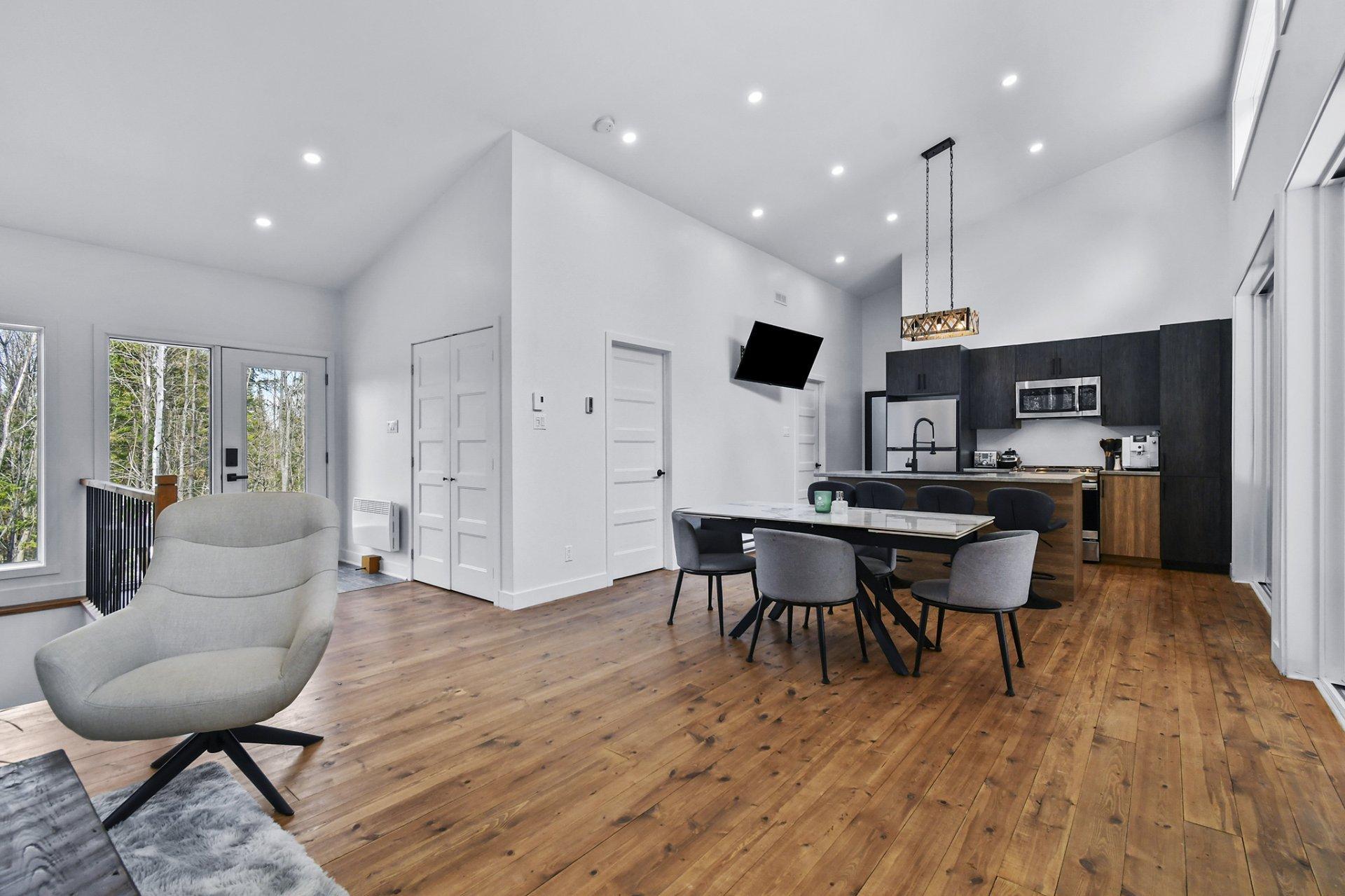 









918


Ch. du Pont-Rouge

,
Notre-Dame-de-la-Merci,




QC
J0T2A0

