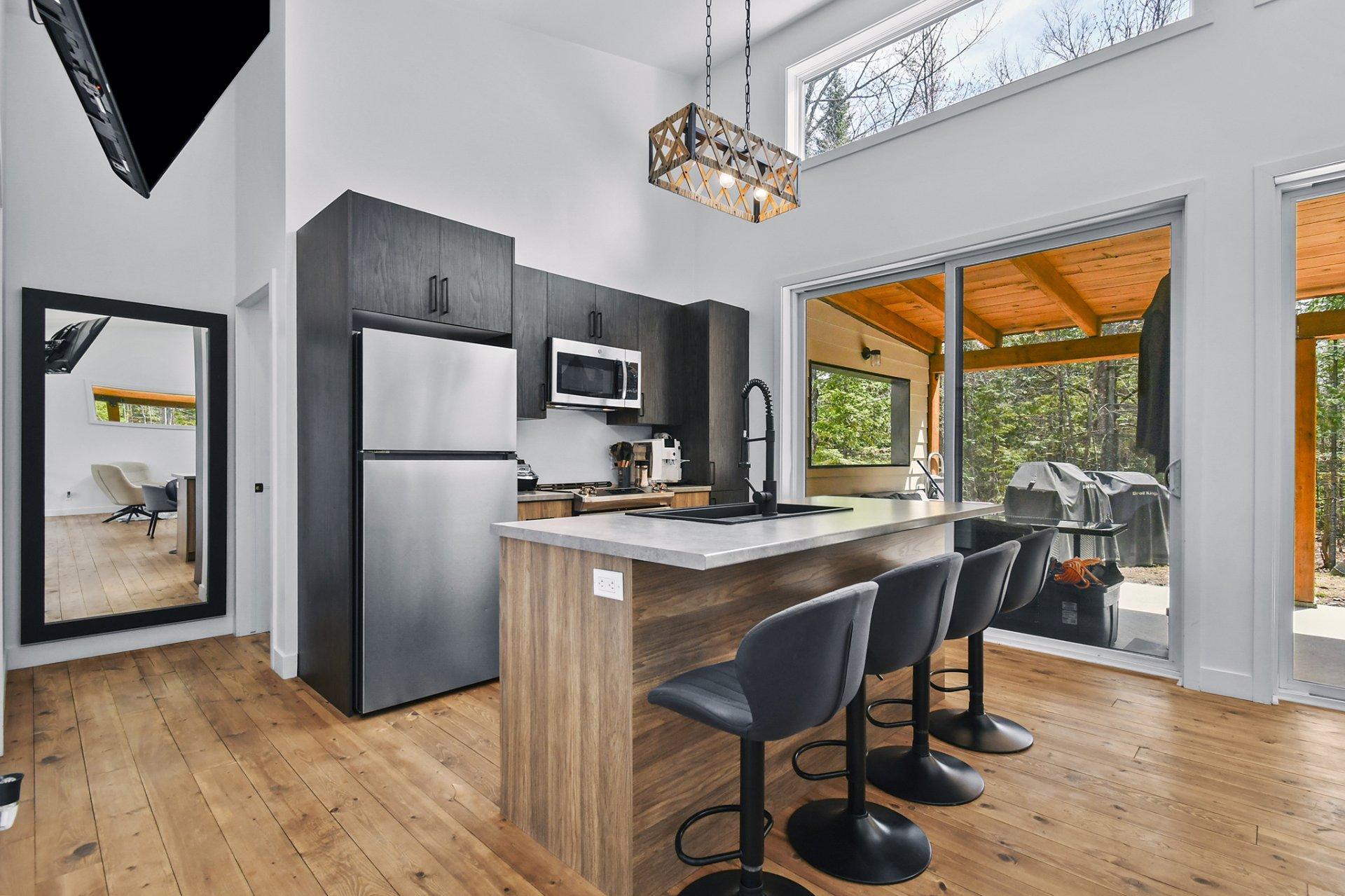 









918


Ch. du Pont-Rouge

,
Notre-Dame-de-la-Merci,




QC
J0T2A0

