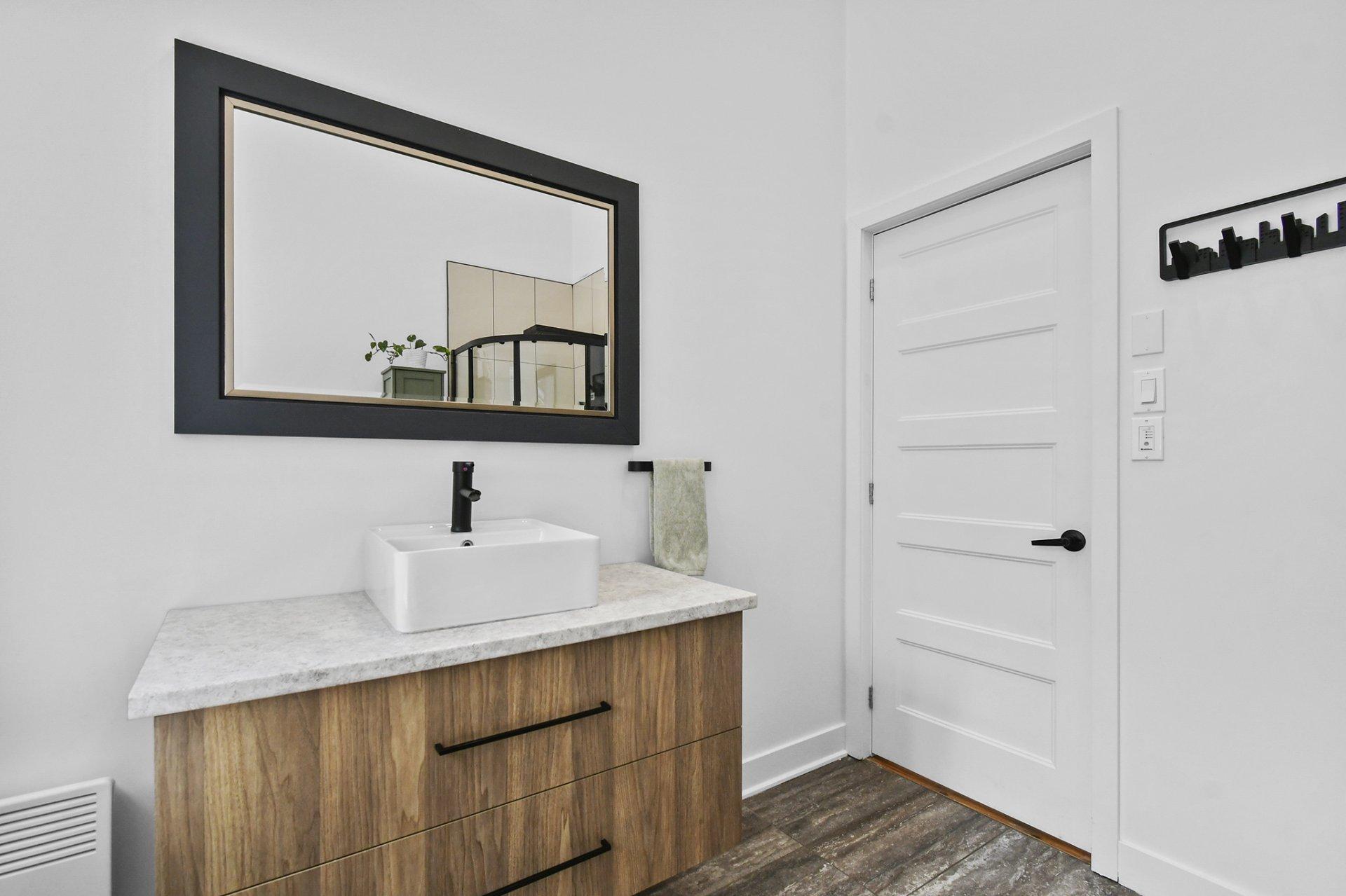 









918


Ch. du Pont-Rouge

,
Notre-Dame-de-la-Merci,




QC
J0T2A0

