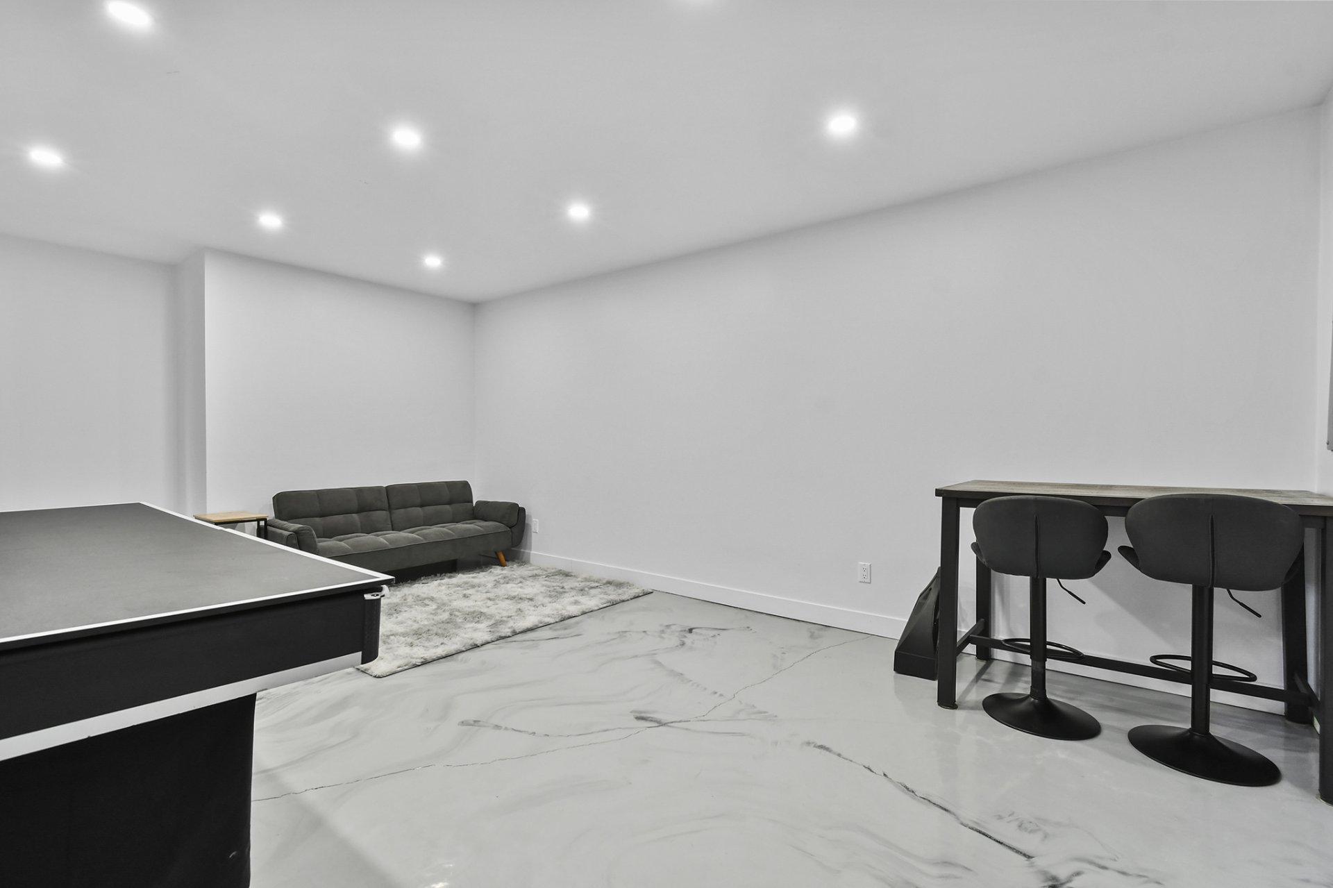 









918


Ch. du Pont-Rouge

,
Notre-Dame-de-la-Merci,




QC
J0T2A0

