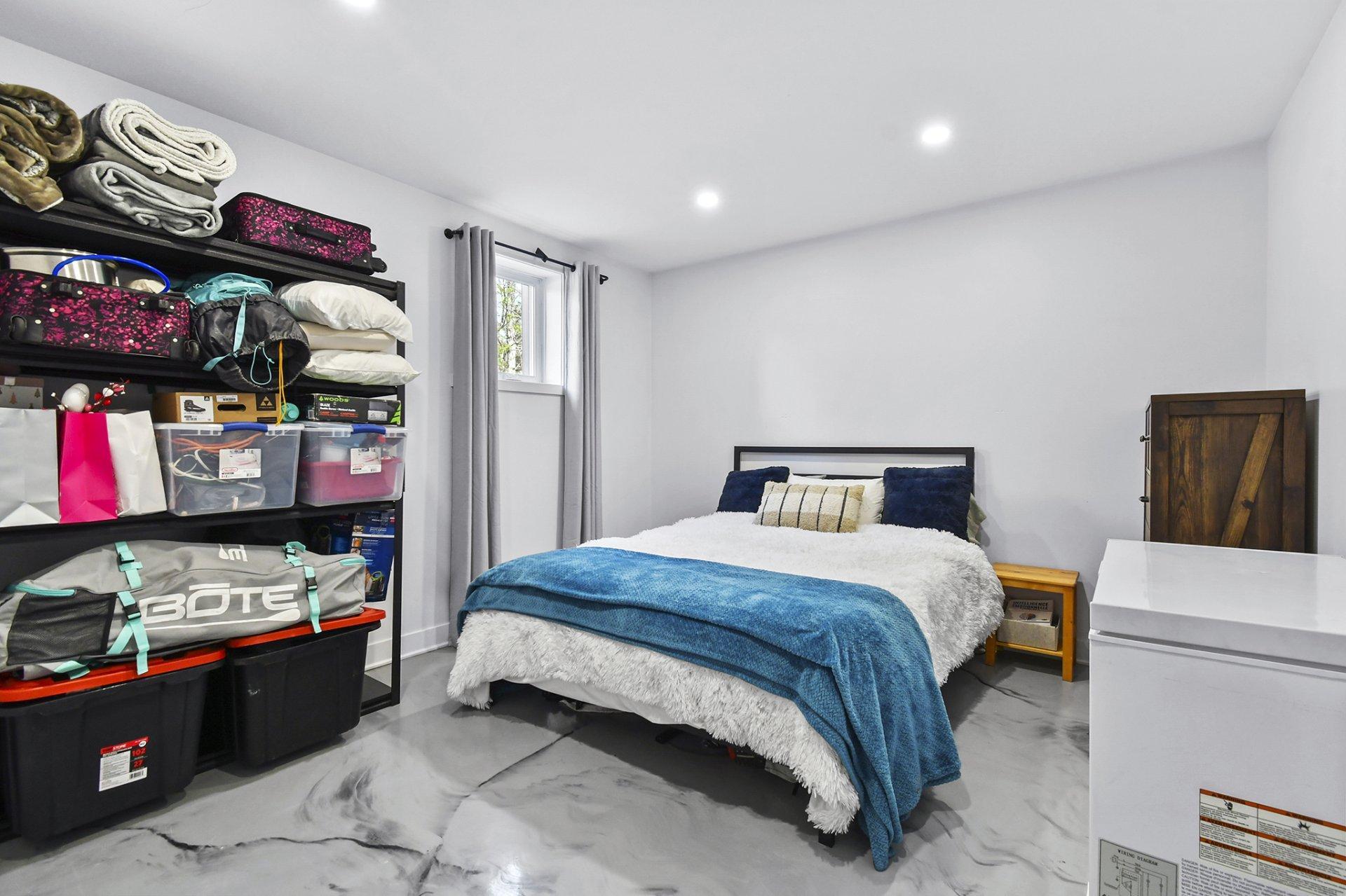 









918


Ch. du Pont-Rouge

,
Notre-Dame-de-la-Merci,




QC
J0T2A0

