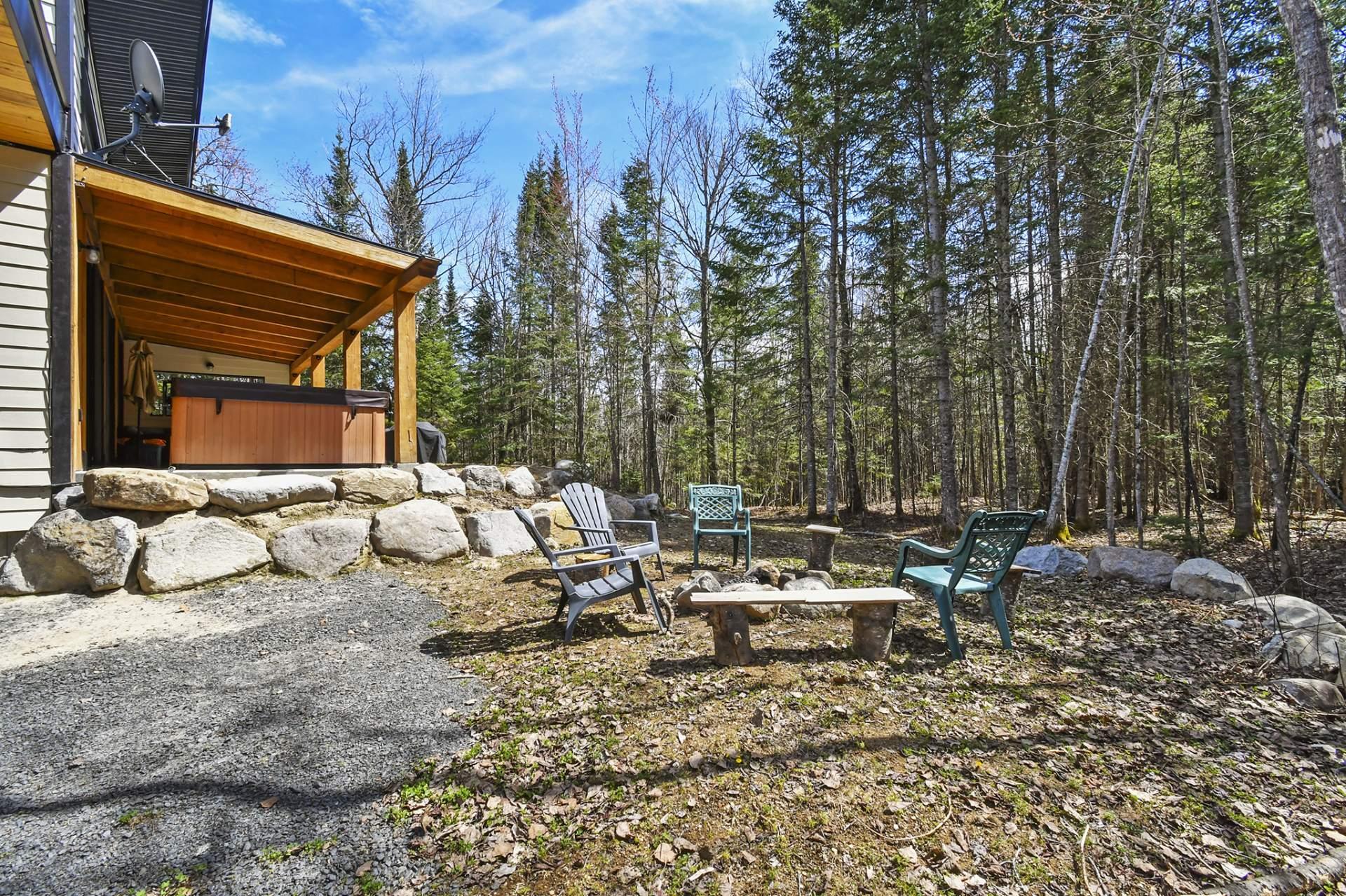 









918


Ch. du Pont-Rouge

,
Notre-Dame-de-la-Merci,




QC
J0T2A0

