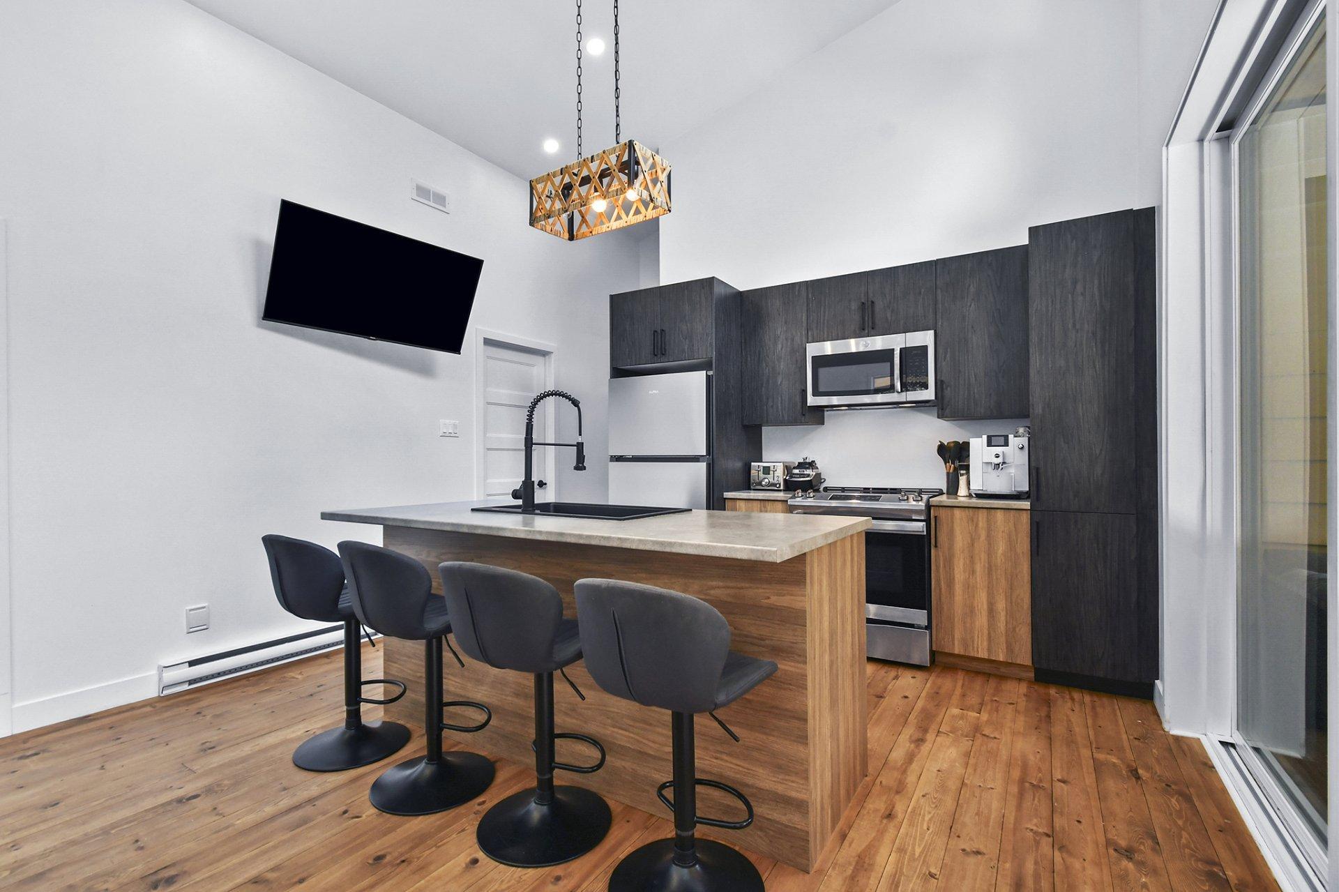 









918


Ch. du Pont-Rouge

,
Notre-Dame-de-la-Merci,




QC
J0T2A0

