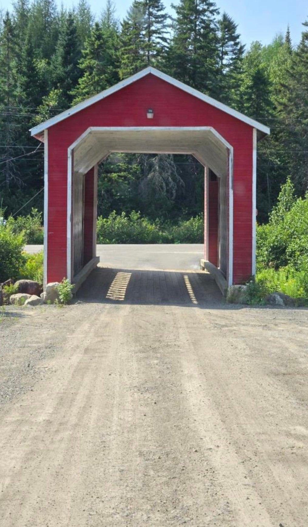 









918


Ch. du Pont-Rouge

,
Notre-Dame-de-la-Merci,




QC
J0T2A0

