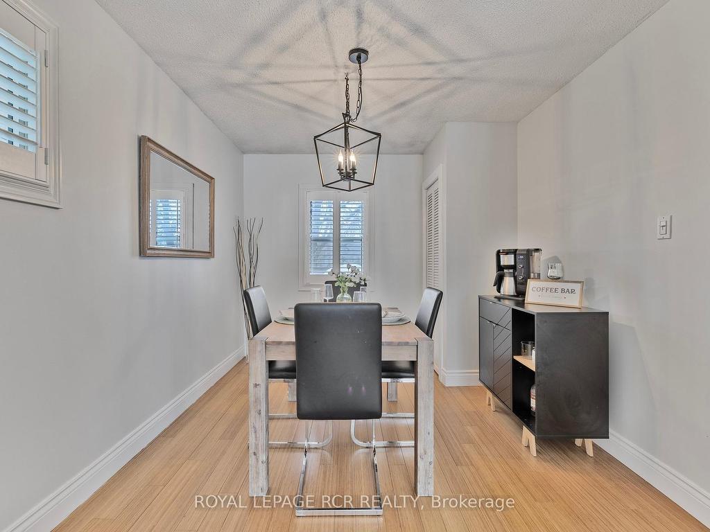 









273


Rogers

Road,
Newmarket,




ON
L3Y 1G5

