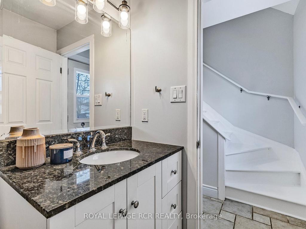 









273


Rogers

Road,
Newmarket,




ON
L3Y 1G5

