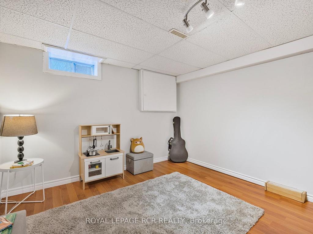 









273


Rogers

Road,
Newmarket,




ON
L3Y 1G5

