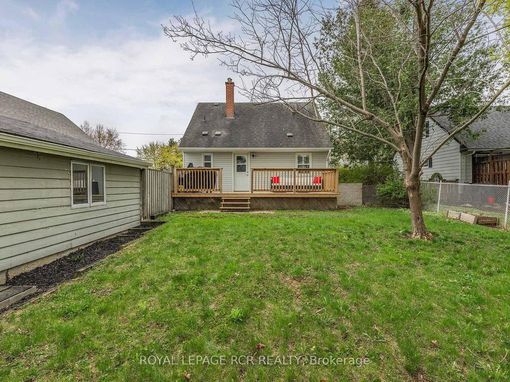 









273


Rogers

Road,
Newmarket,




ON
L3Y 1G5

