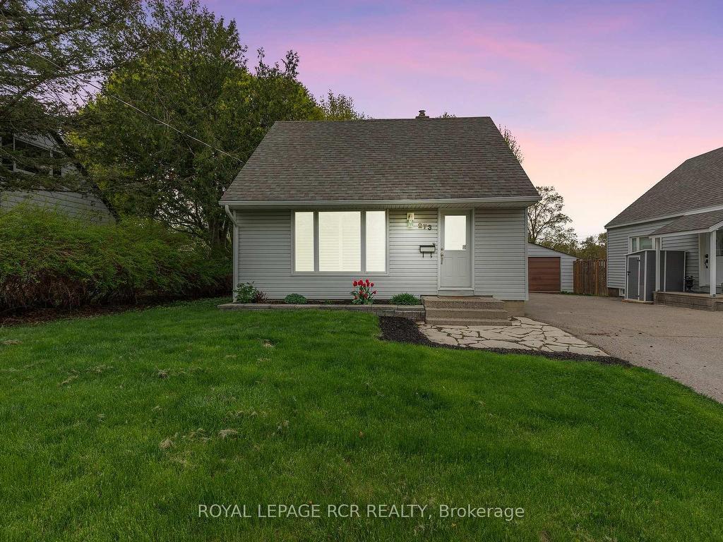









273


Rogers

Road,
Newmarket,




ON
L3Y 1G5

