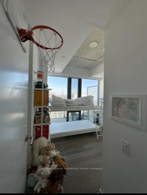 









161


Roehampton

Avenue, 4103,
Toronto,




ON
M4P 1P9

