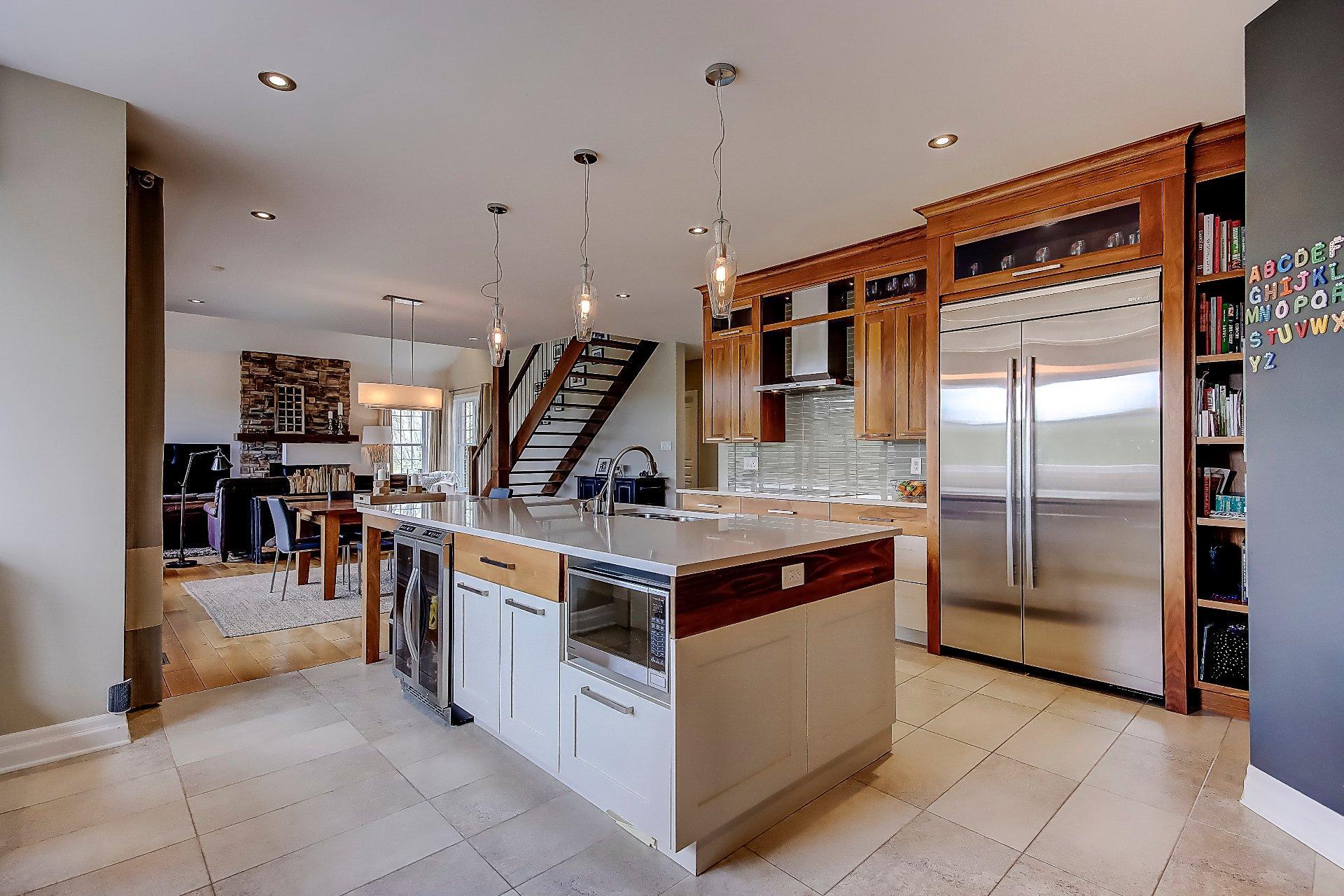 









3080


Rue des Pleurotes

,
Saint-Bruno-de-Montarville,




QC
J3V0C8

