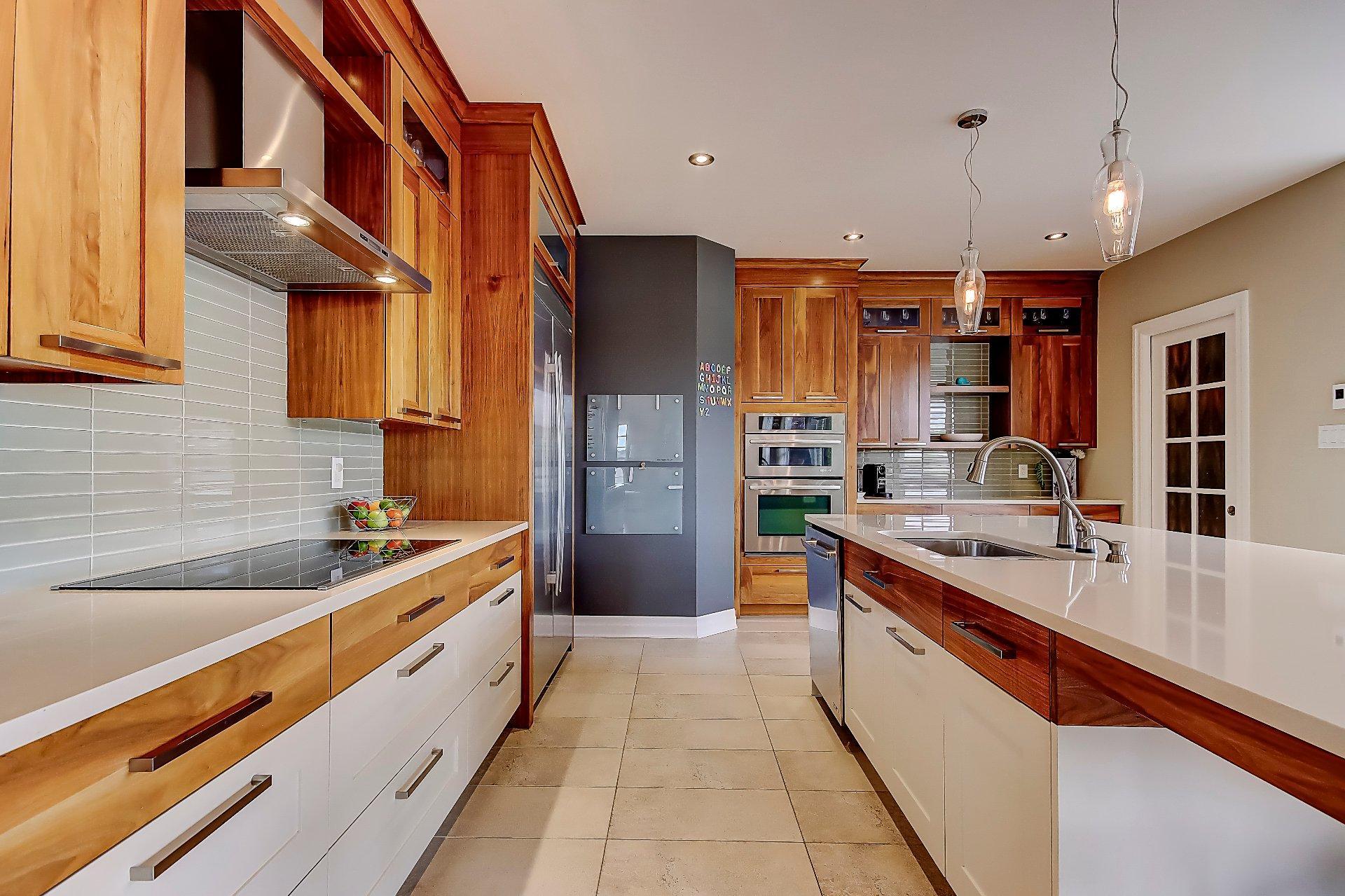 









3080


Rue des Pleurotes

,
Saint-Bruno-de-Montarville,




QC
J3V0C8

