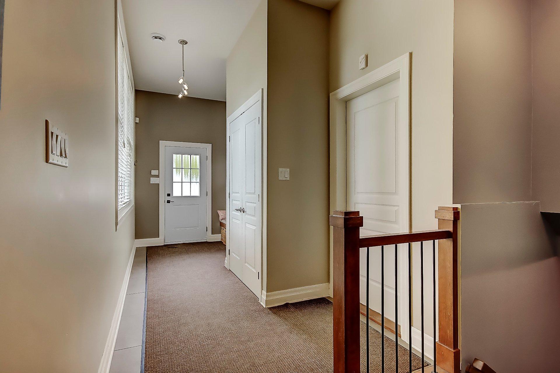 









3080


Rue des Pleurotes

,
Saint-Bruno-de-Montarville,




QC
J3V0C8

