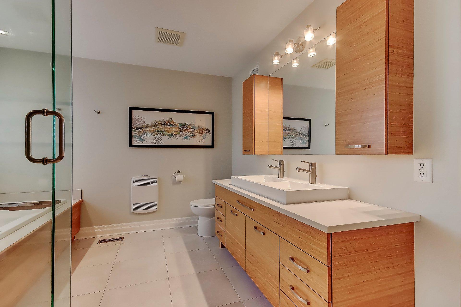 









3080


Rue des Pleurotes

,
Saint-Bruno-de-Montarville,




QC
J3V0C8

