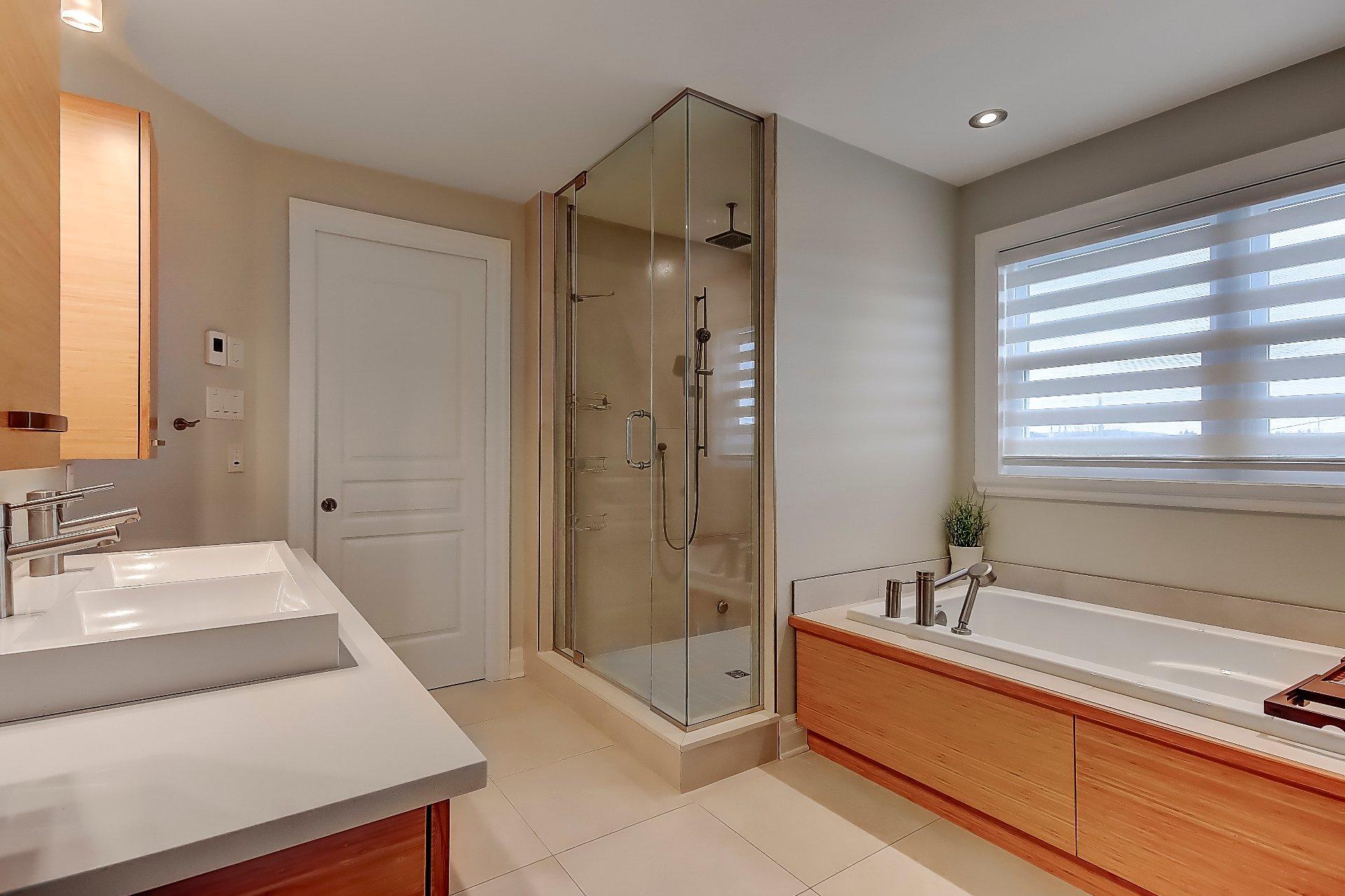 









3080


Rue des Pleurotes

,
Saint-Bruno-de-Montarville,




QC
J3V0C8

