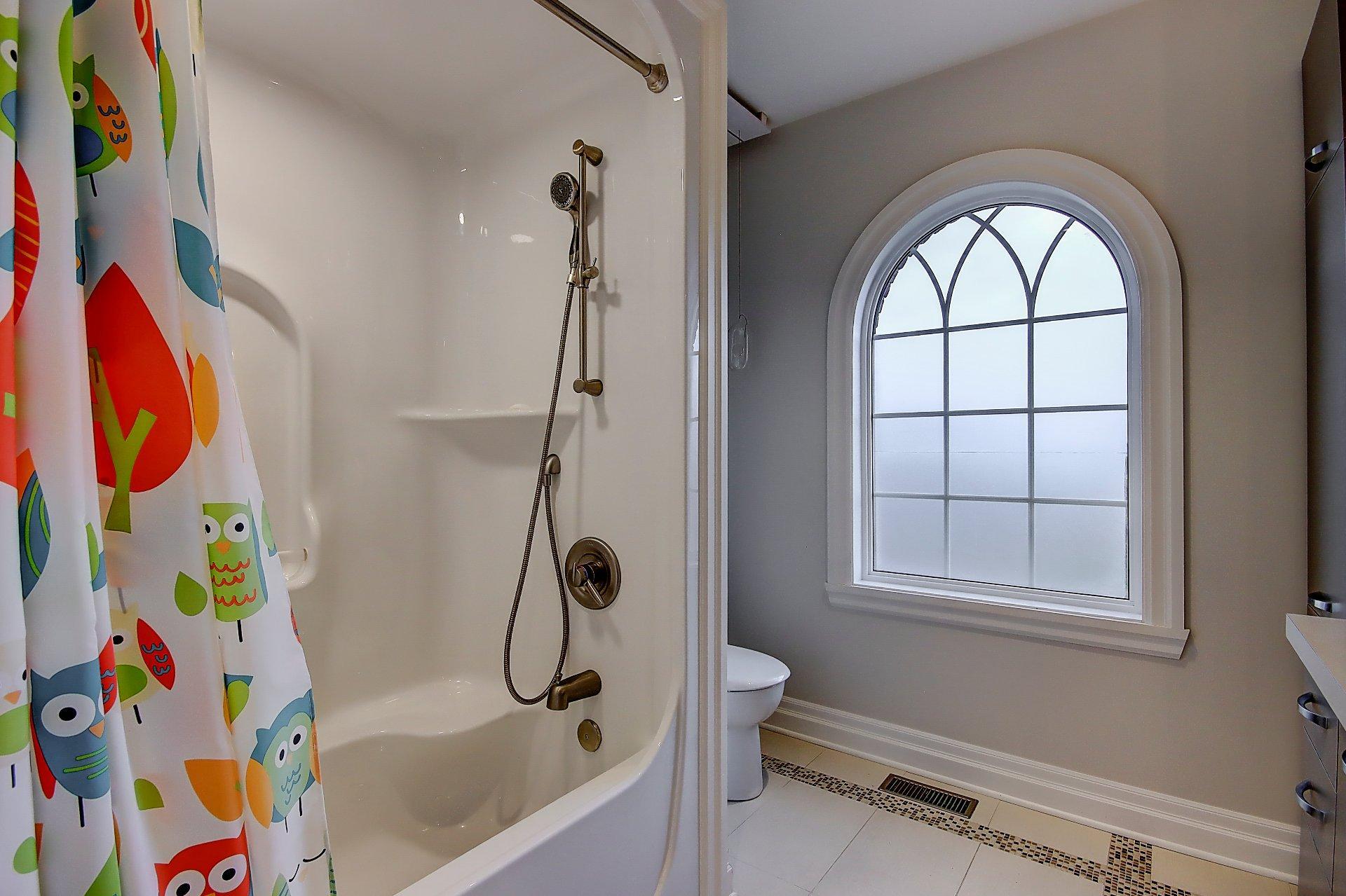 









3080


Rue des Pleurotes

,
Saint-Bruno-de-Montarville,




QC
J3V0C8

