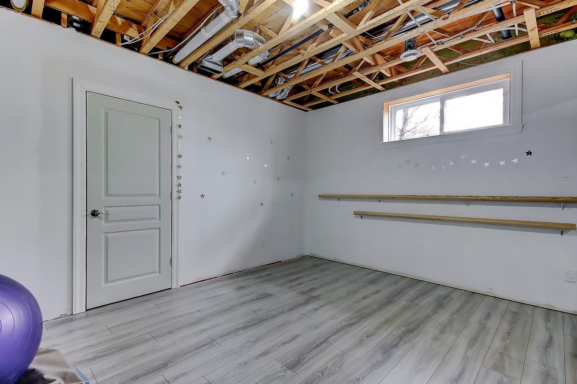 









3080


Rue des Pleurotes

,
Saint-Bruno-de-Montarville,




QC
J3V0C8

