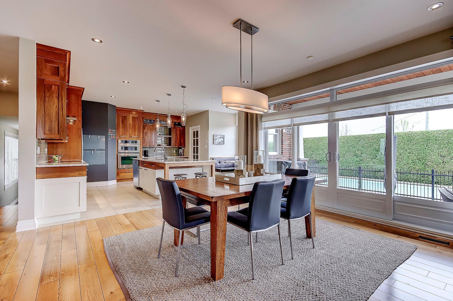 









3080


Rue des Pleurotes

,
Saint-Bruno-de-Montarville,




QC
J3V0C8

