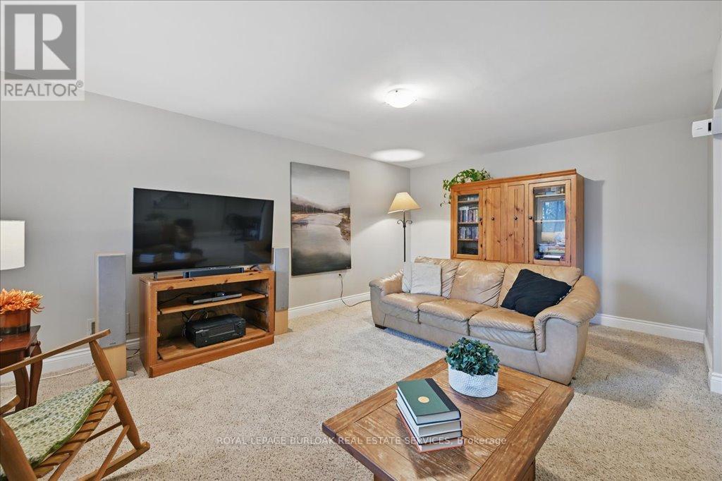 












768 KING ROAD

,
Burlington,




Ontario
L7T3K6

