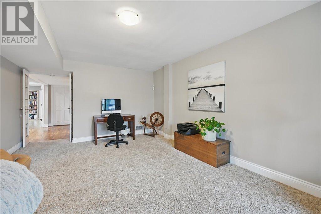












768 KING ROAD

,
Burlington,




Ontario
L7T3K6

