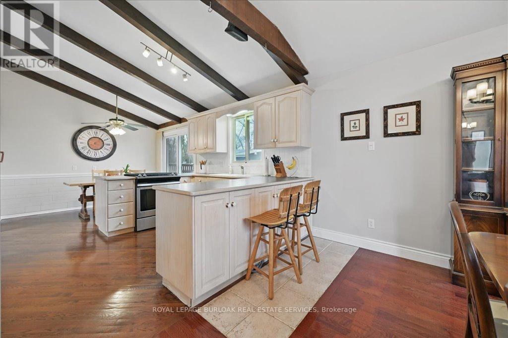 












768 KING ROAD

,
Burlington,




Ontario
L7T3K6

