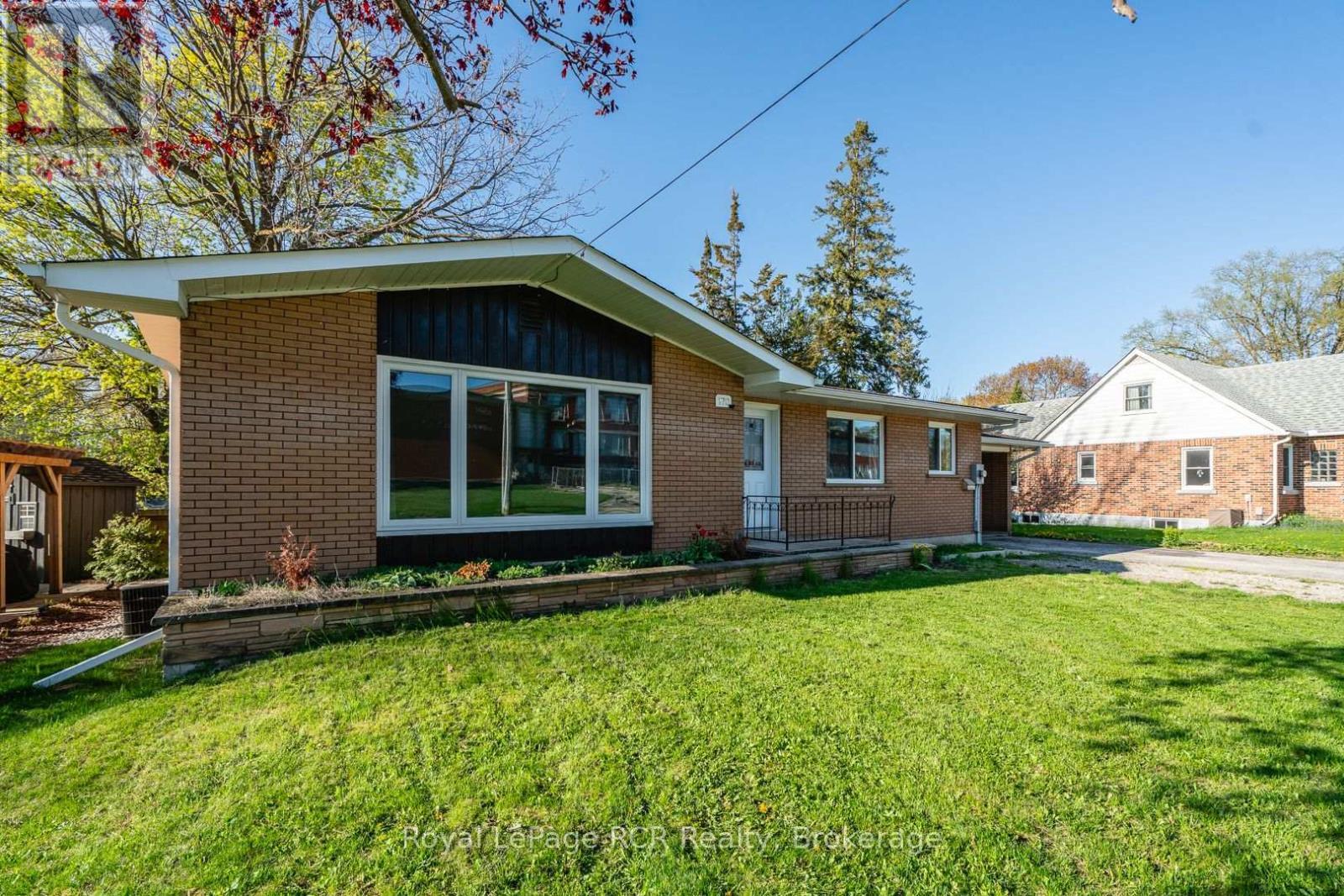 












170 7TH STREET

,
Hanover,




Ontario
N4N1G5

