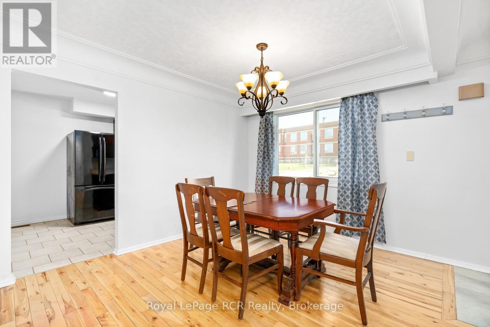 












170 7TH STREET

,
Hanover,




Ontario
N4N1G5

