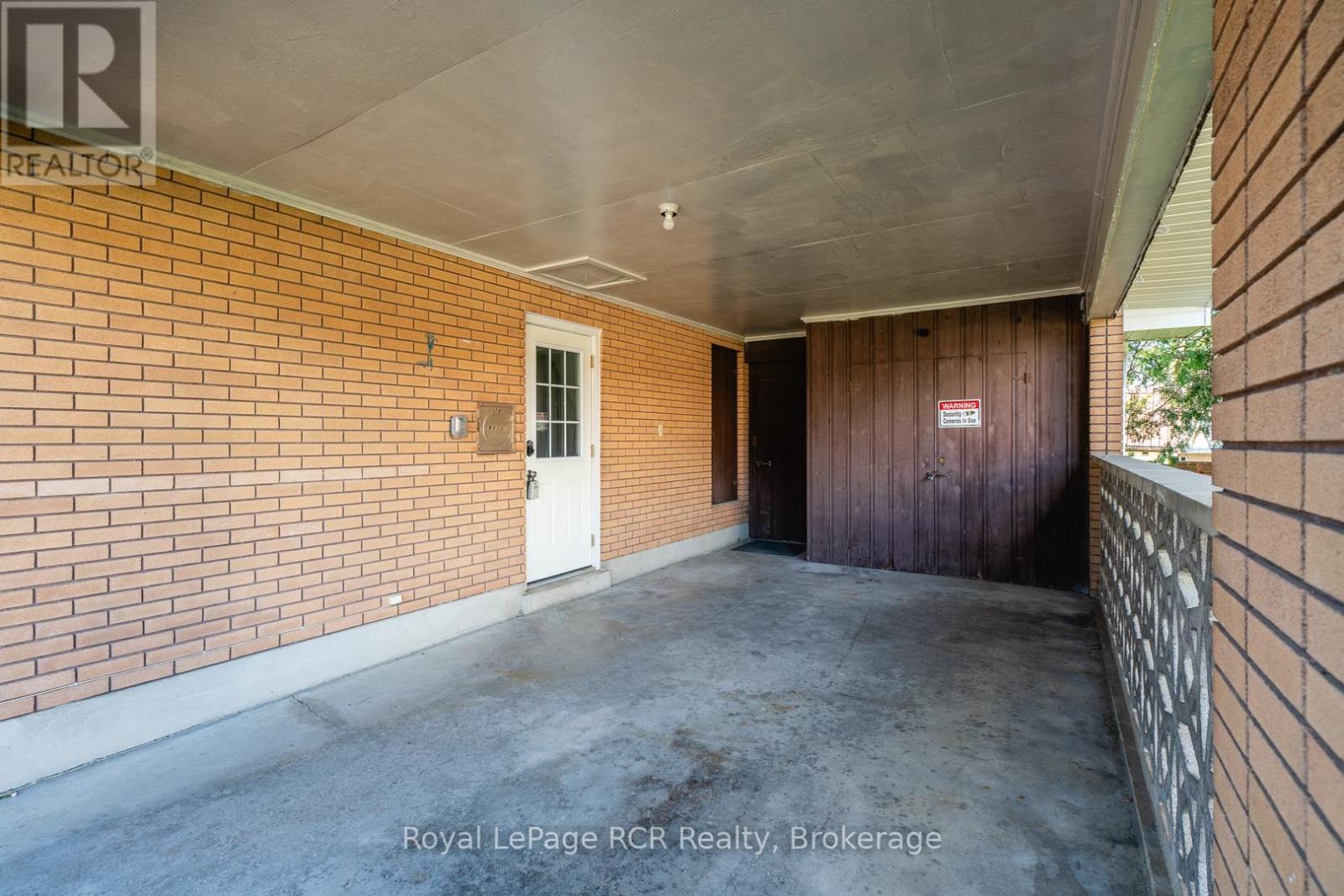 












170 7TH STREET

,
Hanover,




Ontario
N4N1G5

