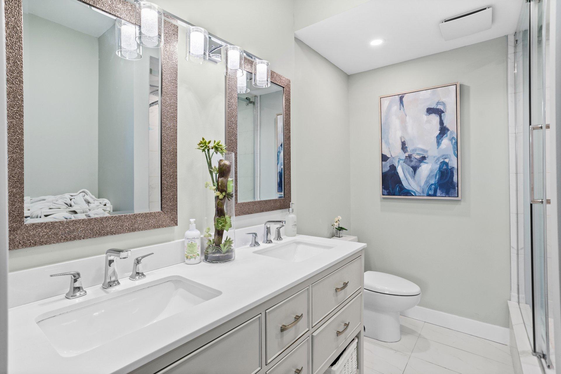 









4520


Prom. Paton

, 109,
Laval (Chomedey),




QC
H7W4X1


