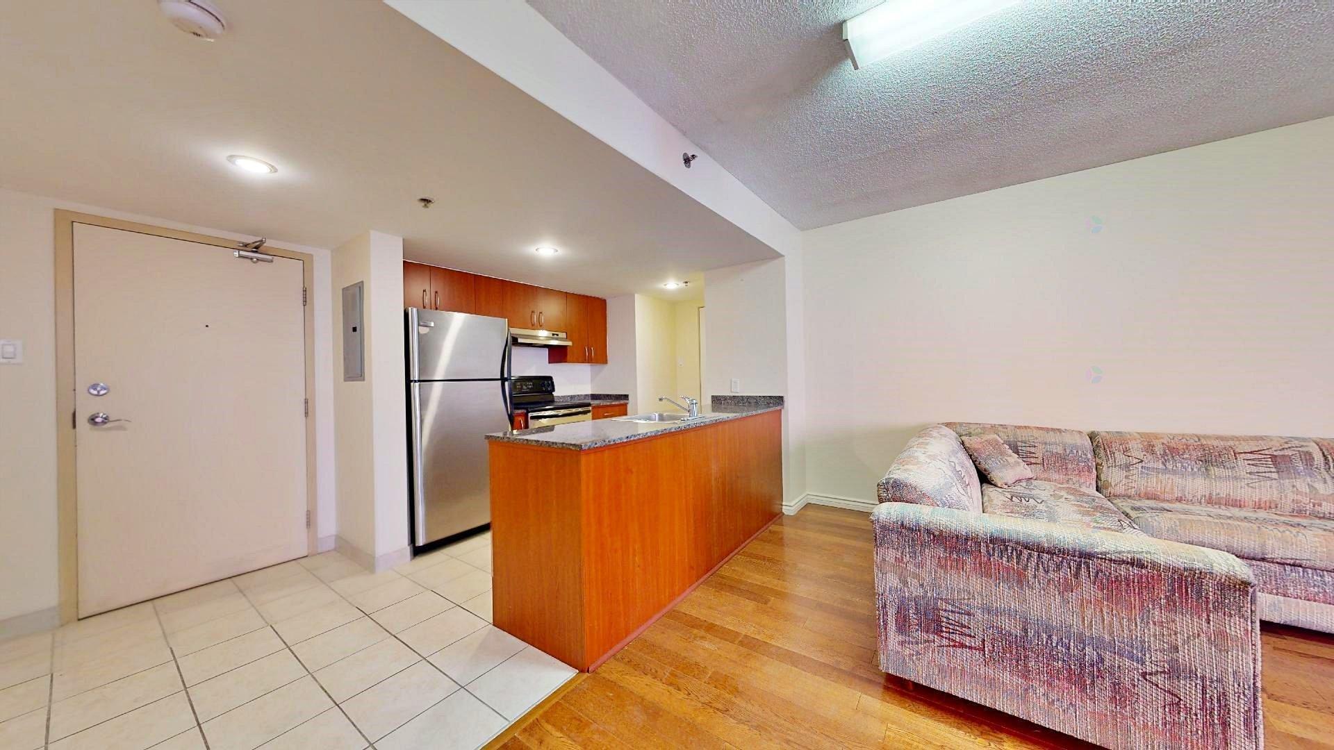 









98


Rue Charlotte

, 551,
Montréal (Ville-Marie),




QC
H2X3V2

